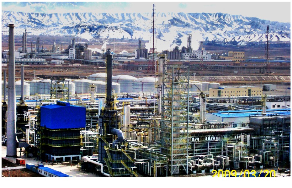 05-新疆独山子千万吨炼油及百万吨乙烯项目新区炼油第一联合装置（2009）_副本.jpg